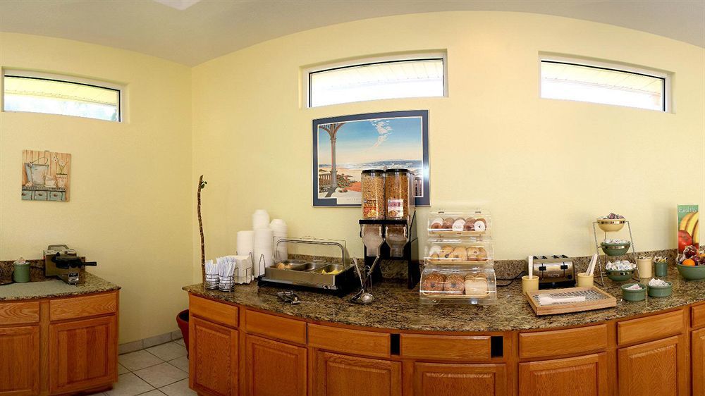 Quality Inn N.A.S.-Corry Beach Haven Exterior foto