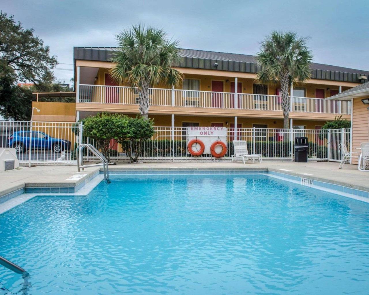 Quality Inn N.A.S.-Corry Beach Haven Exterior foto